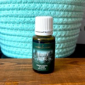 Evergreen essence essential oil